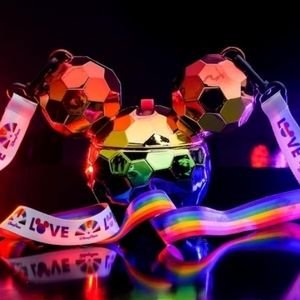 NEW DisneyParks Disneyland 2023 Pride Day Mickey Metallic Rainbow Sipper Cup